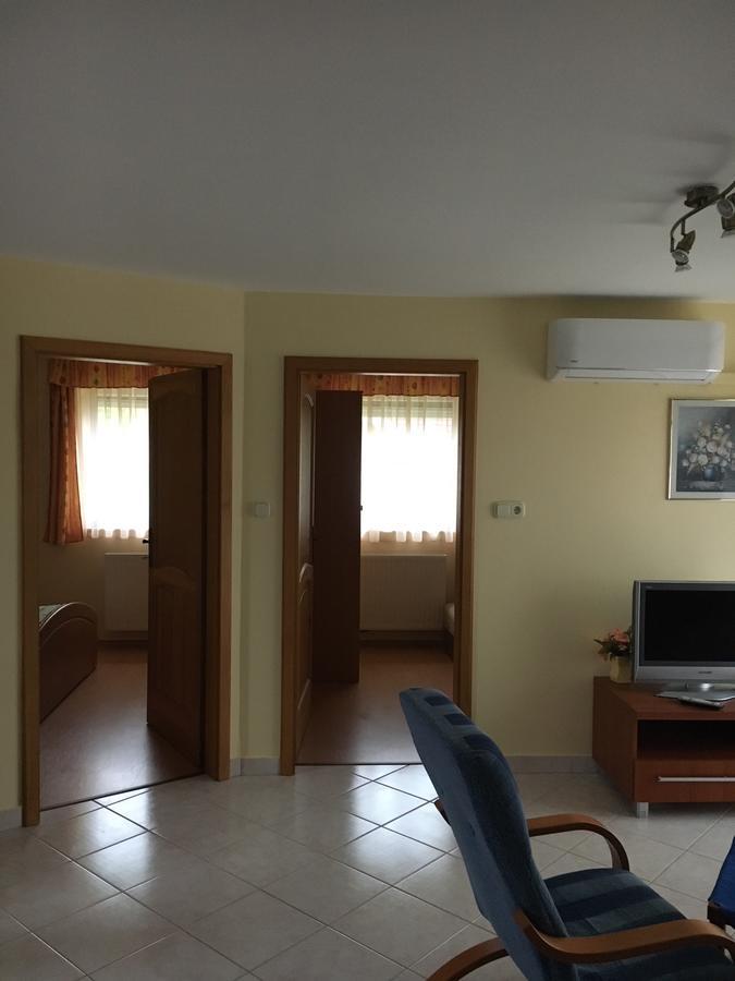 Katalin Apartmanház Zalakaros Exterior foto